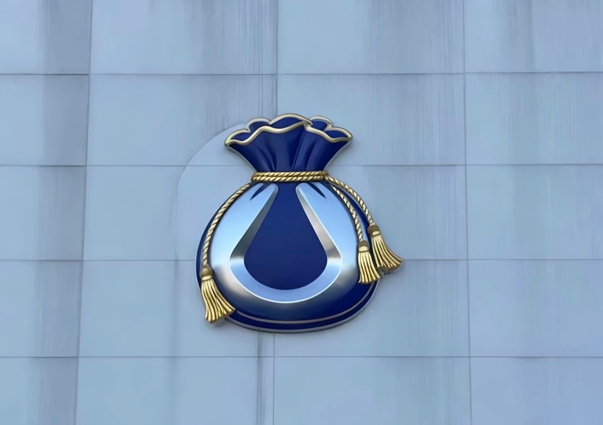 把腾势的车标做成一个「聚宝盆」，好看！俺明年也要提腾势，耶耶耶。 