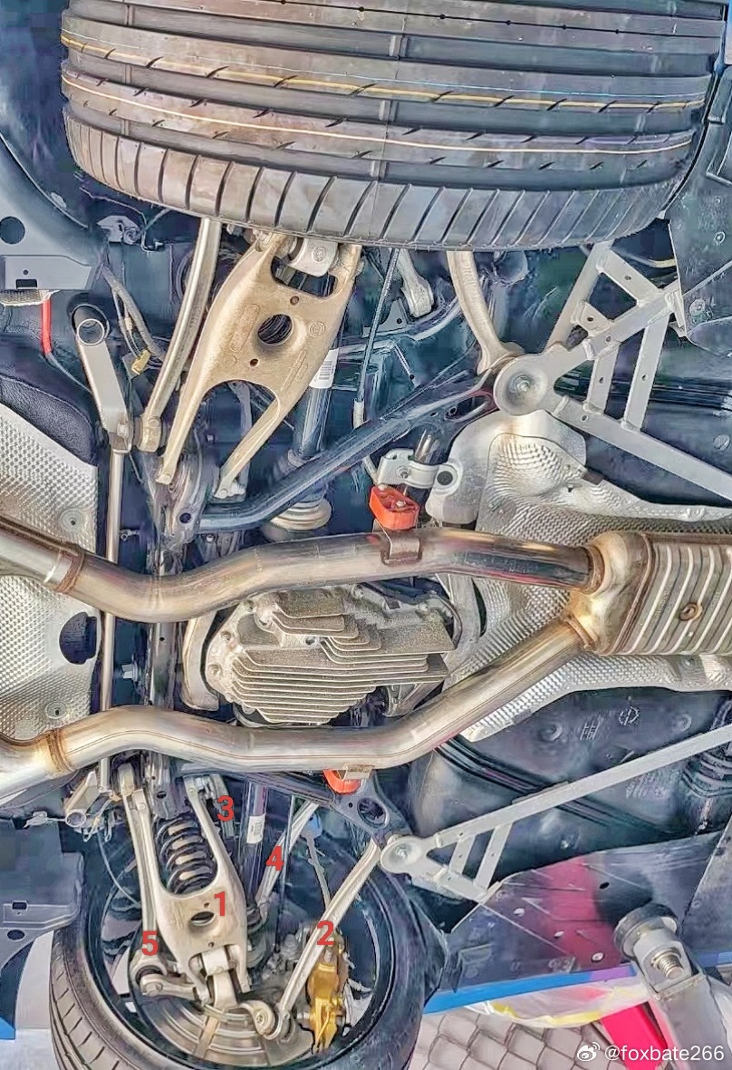 BMW的ha5后悬挂。。。2类5连杆。