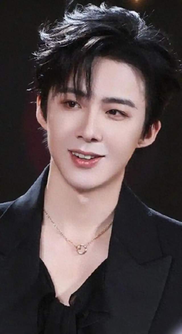 刘宇宁唱《嫁金钗》片头曲，这件事背后藏着两项值得解读的信号