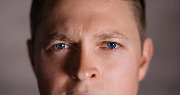 没有大学文凭，没有半导体经验，他的公司要挑战ASML和台积电