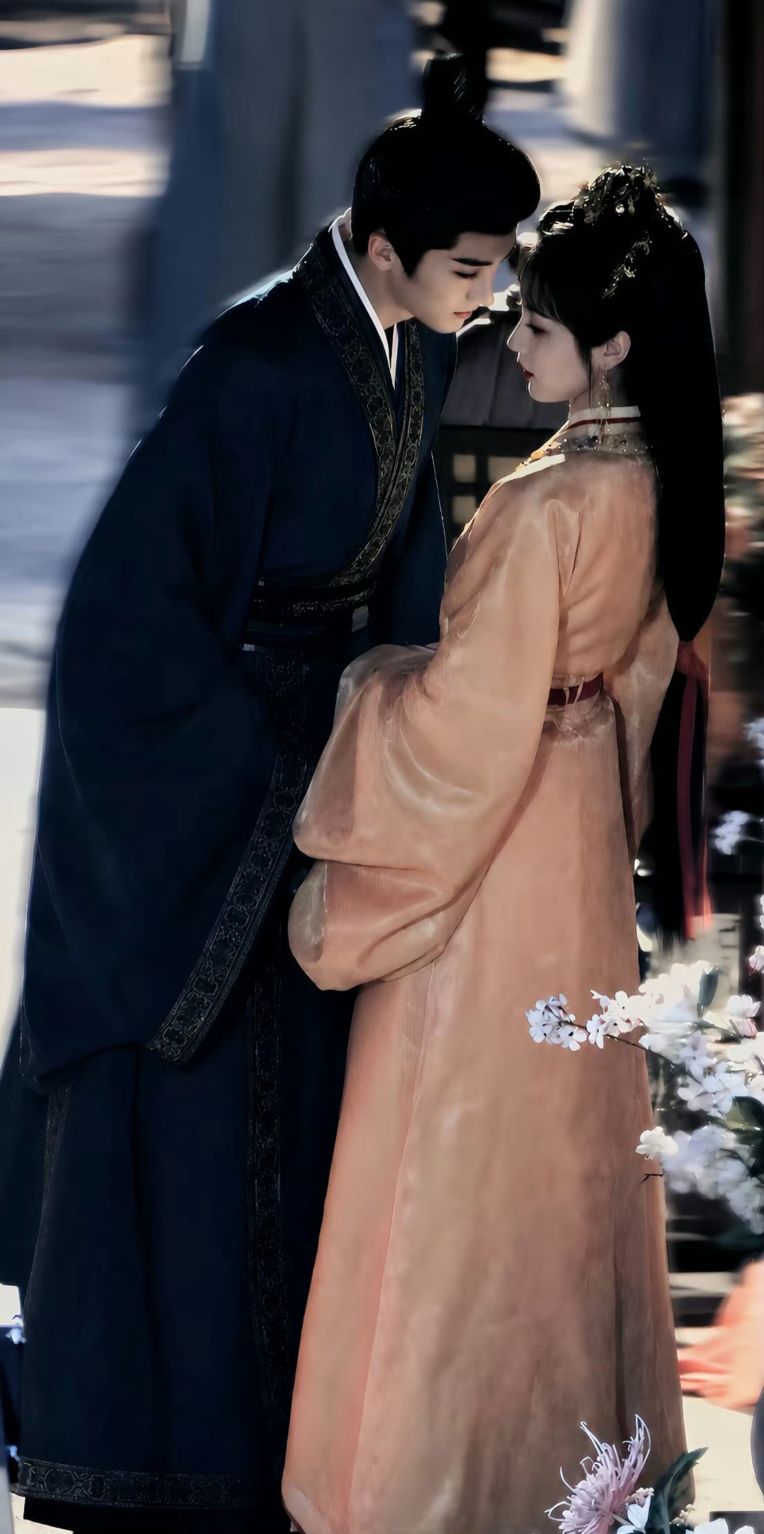 陆濯 说你迫切地需要我 陆濯这哪是要听一句臣服的话，明明就是深陷爱意，想要确认魏