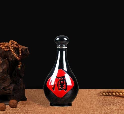 酒精致癌的风险
被大家忽视了

新的研究表明，就算只是喝一点点酒，也会让6种癌症