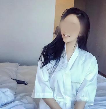 “这是渣男无疑了！”广东肇庆，一男子和前女友恋爱期间，每次发生亲密关系时，总会偷