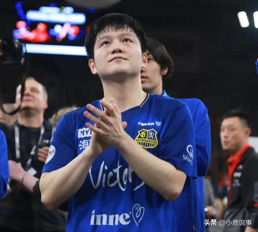 谁都没看懂，
小胖这步棋走得太绝了
 
去年他官宣去萨尔布吕肯的时候
好多球迷都