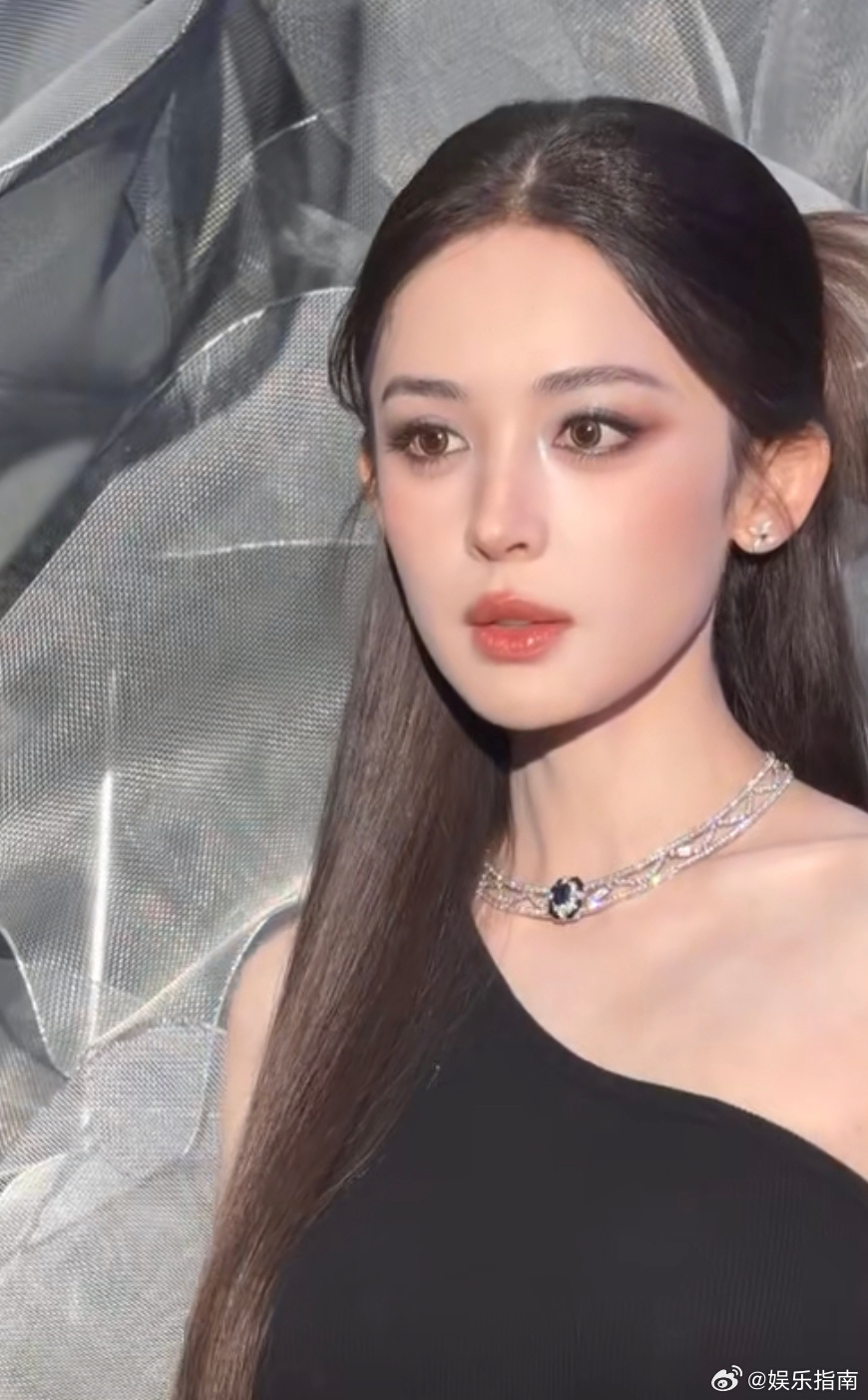 娜扎今日品牌活动直拍，美得我晕头转向！！