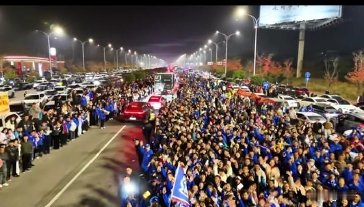 湘超4分之1淘汰赛，永州在常规时间张涛用倒挂金钩逼平比分，有个头球进了，被判无效