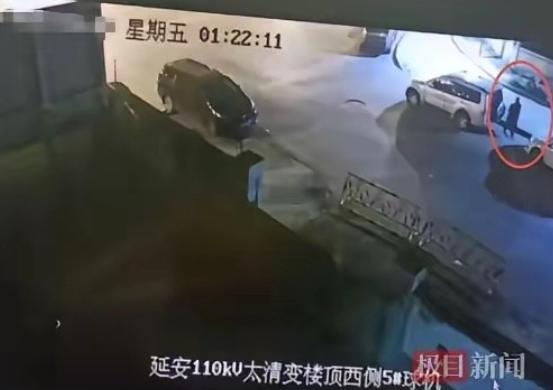 陕西延安，一58岁男子和4个朋友聚餐，他喝了半斤白酒，结束后，他上个厕所的功夫，