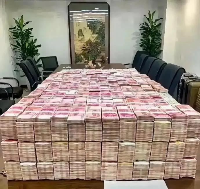 金融大老虎们，贪腐惊人，涉及金额高达数亿！
孙德顺、田惠宇、王滨、赖小民、刘连舸