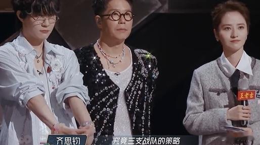 朱志鑫两张王牌卡 朱志鑫的《彩虹的微笑》从一数到正式舞台全程开挂！登陆少年战队把