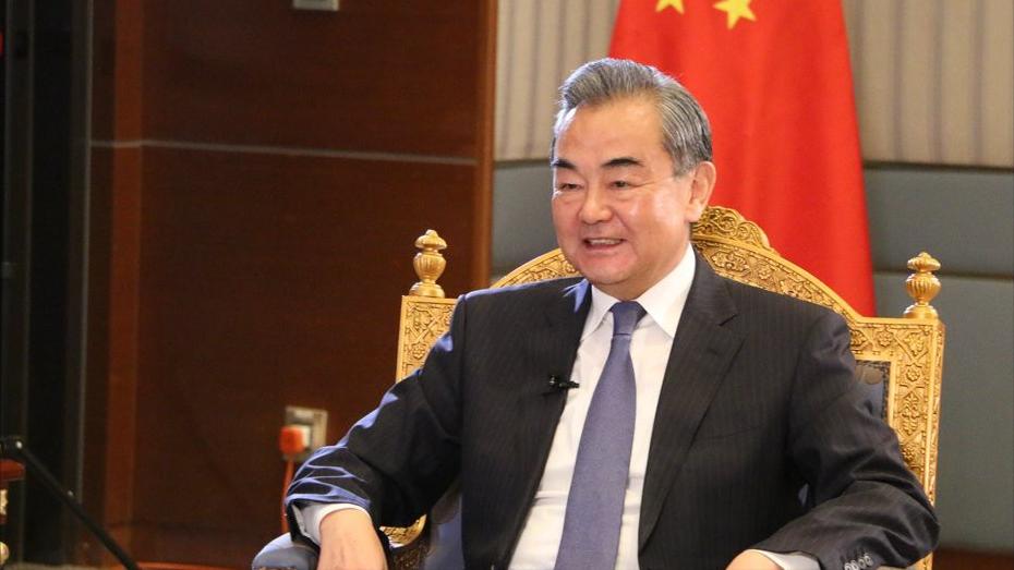 伊朗答应中国了。
先把话说准：这回不是什么签卖身契，也不是伊朗给谁下跪。北京时间
