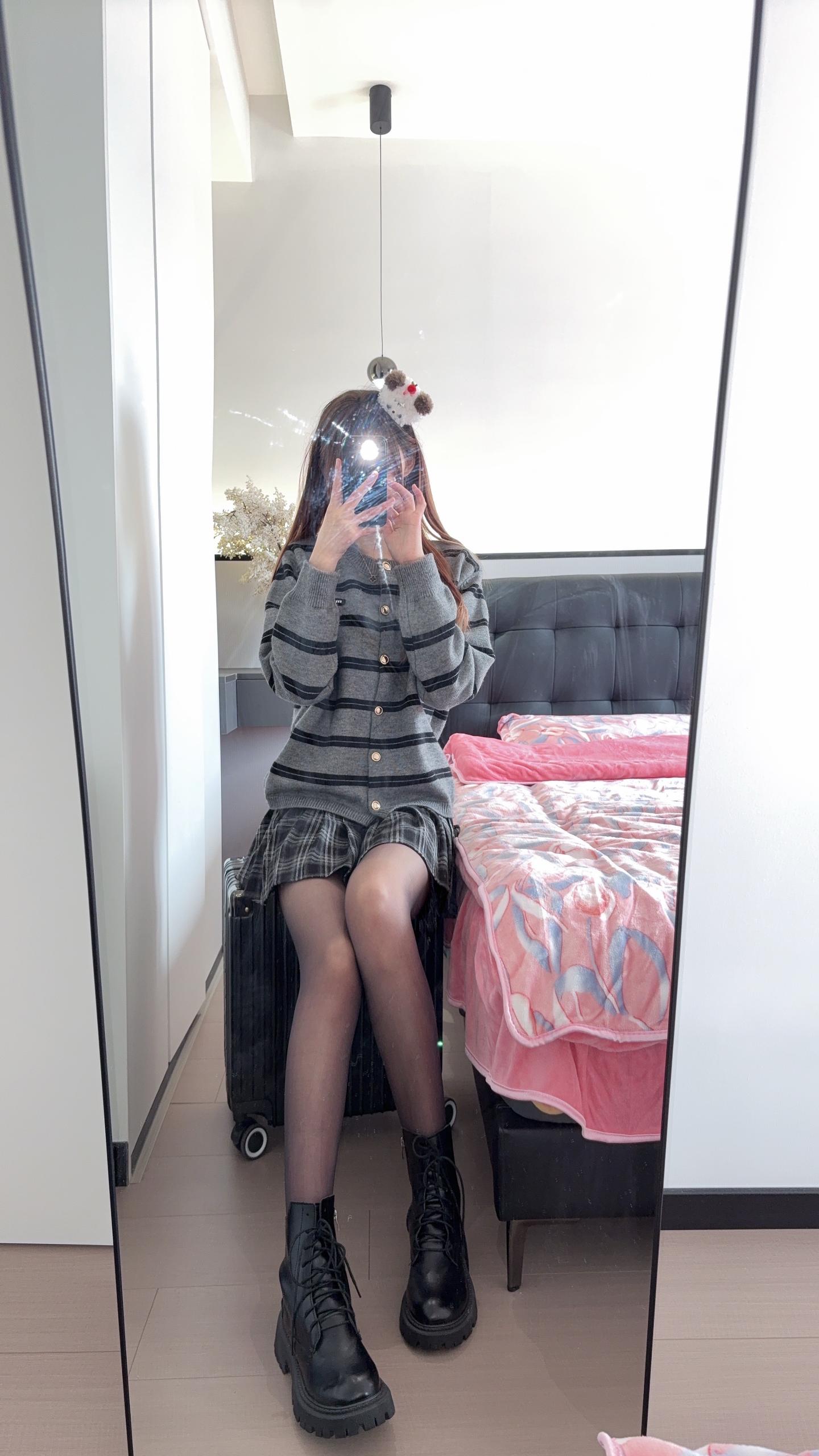 大概在成长  也在丢失从前的自己。