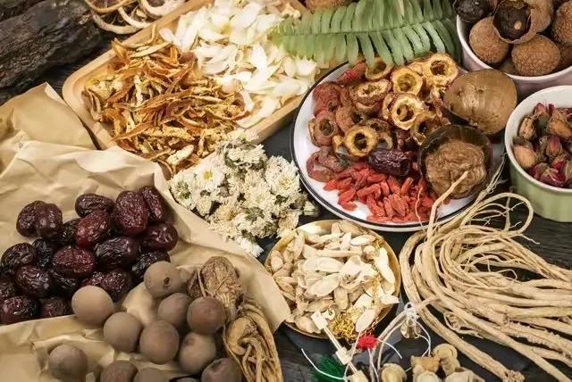 你是否曾经对中药的用量感到困惑？为什么同样的药材，用量不同效果就大相径庭？今天，