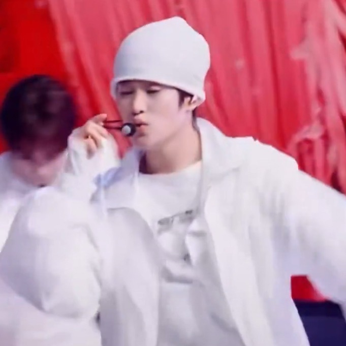 今天吃顿糯米丸子🍡  专栏 · 炤咪截图📸