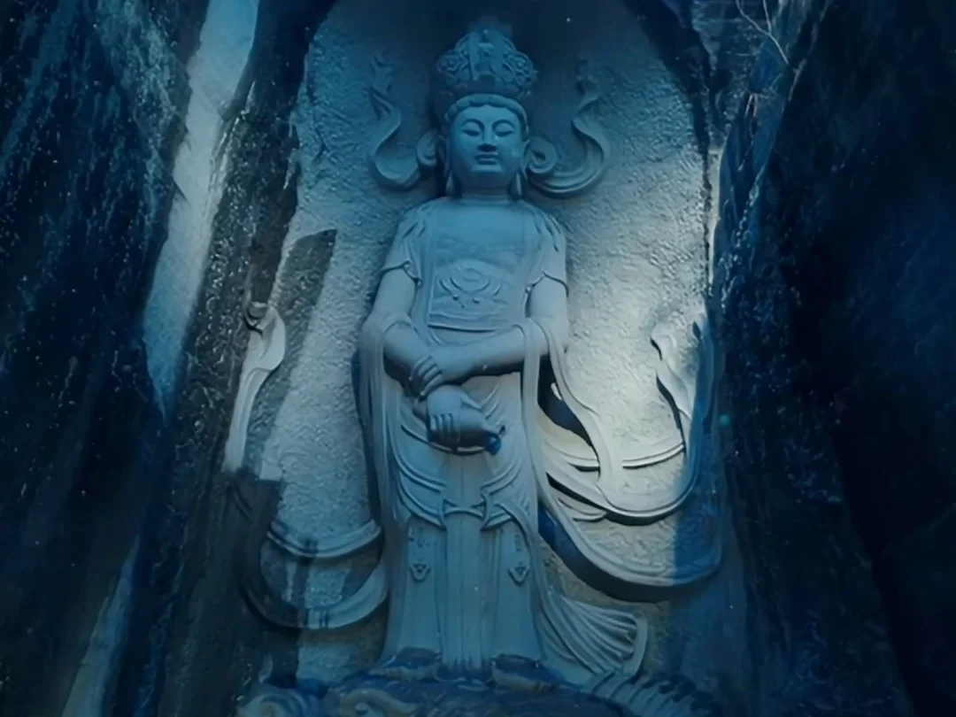 《九重紫》这尊菩萨好美😻有人知道在哪儿吗？
