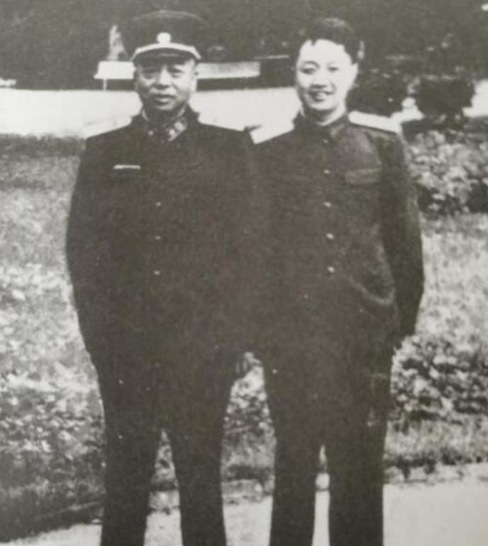 彭老总临终前，对侄女彭梅魁说：我的存款，你留下3000，剩下3000给景希珍。