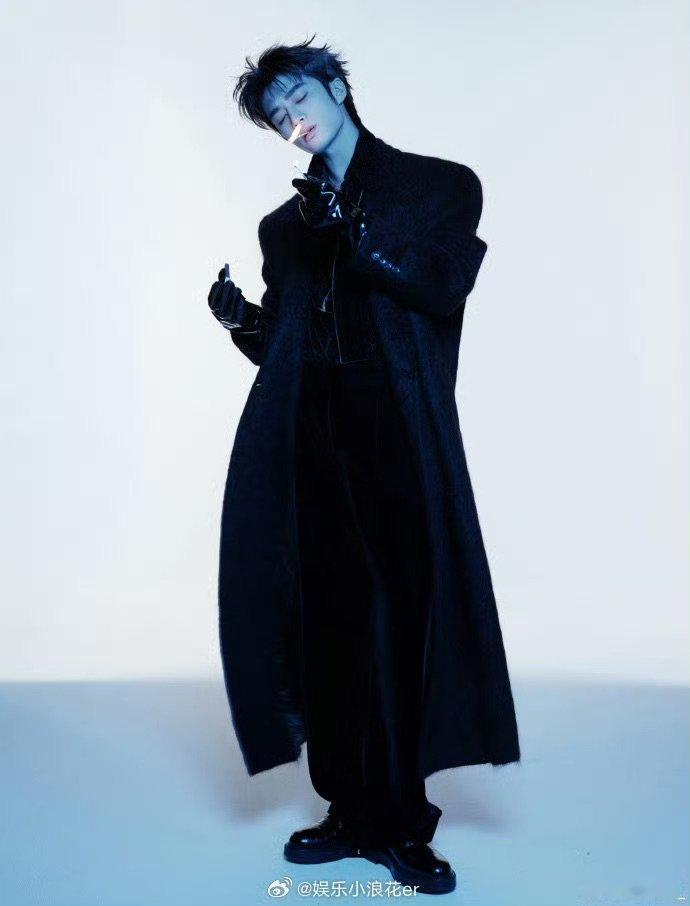 男明星微博之夜出发图男明星微博之夜妆造男明星微博之夜出发图 