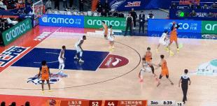 最佳损友！CBA上海狂虐浙江，张镇麟11分+1板+1助+1断，成功化身3D，三分