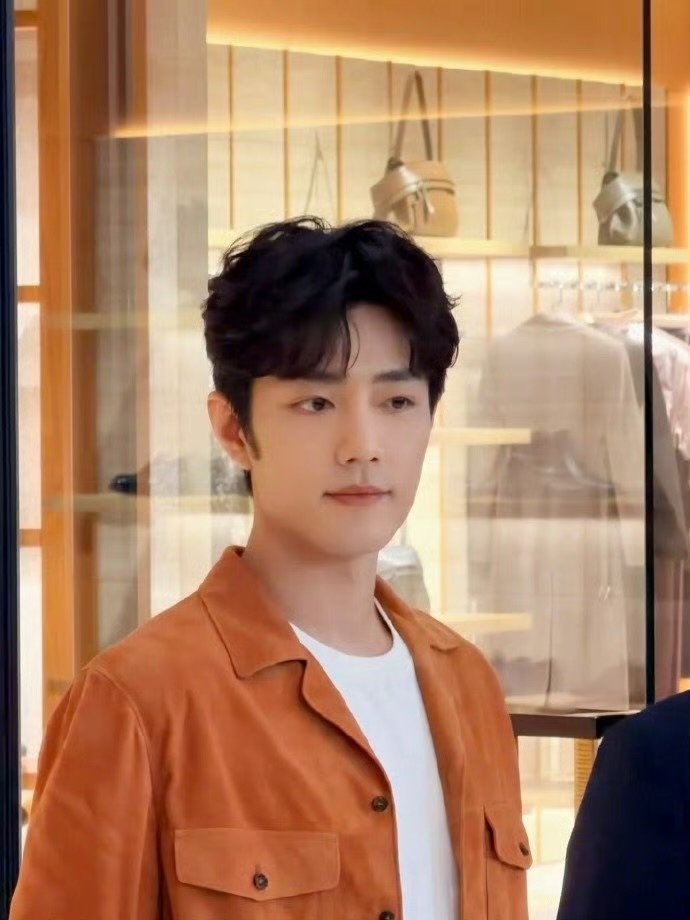 肖战一张有很多大爆剧的脸肖战在我担永无出头之日 肖战一张有很多大爆剧的脸，有他在