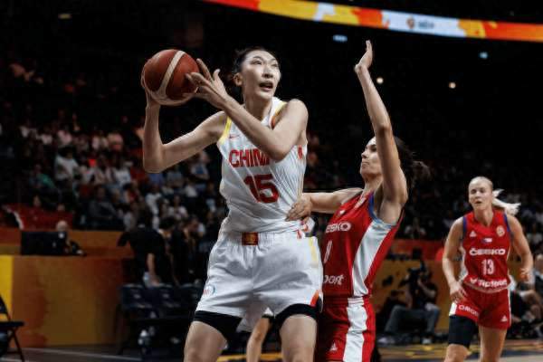 绝平+加时逆转！女篮4分险胜捷克，赢球但问题依旧刺眼