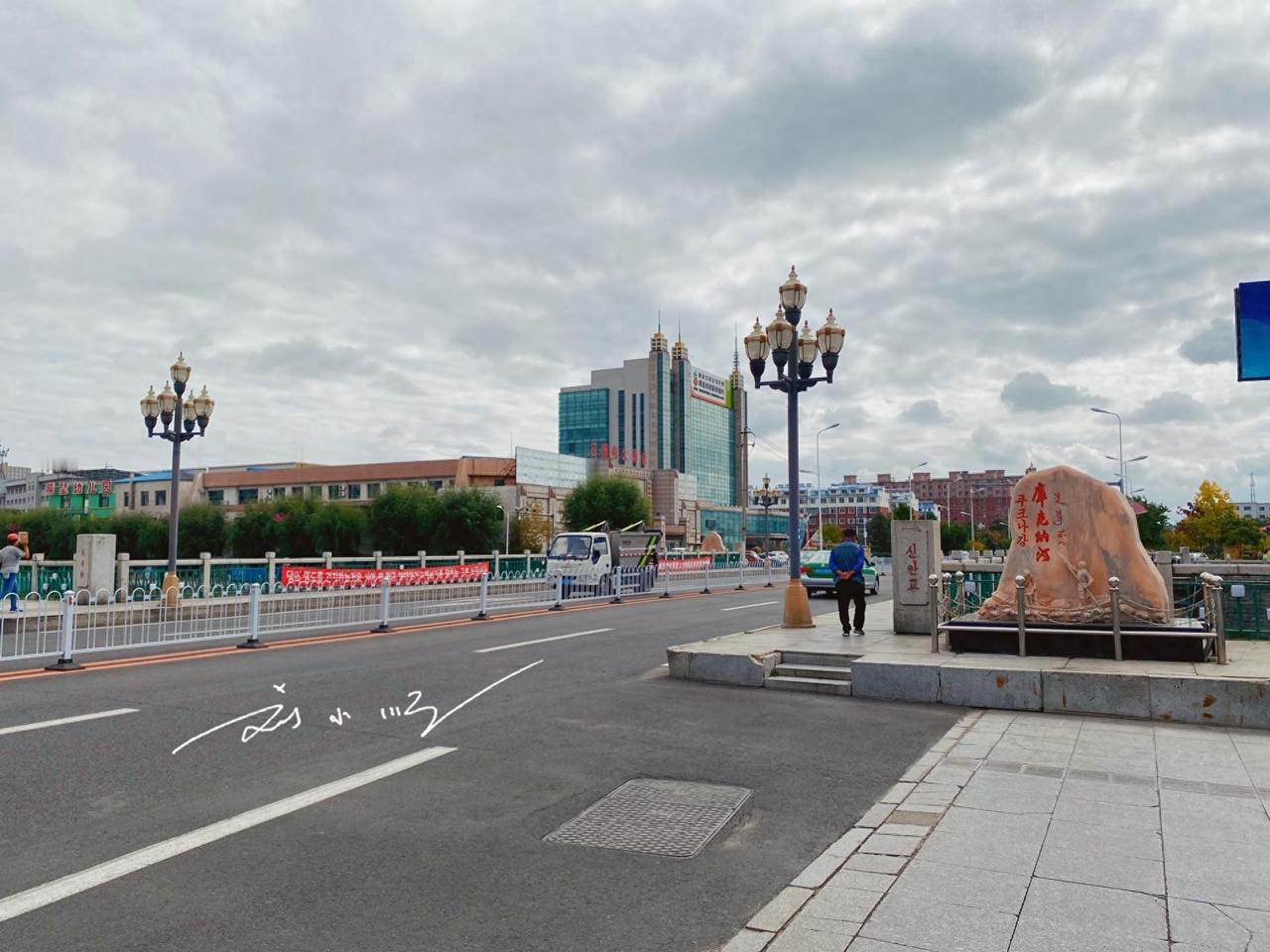 位于吉林省东部的珲春市，是延边朝鲜族自治州下辖的边境县级市，地处中朝俄三国交界处