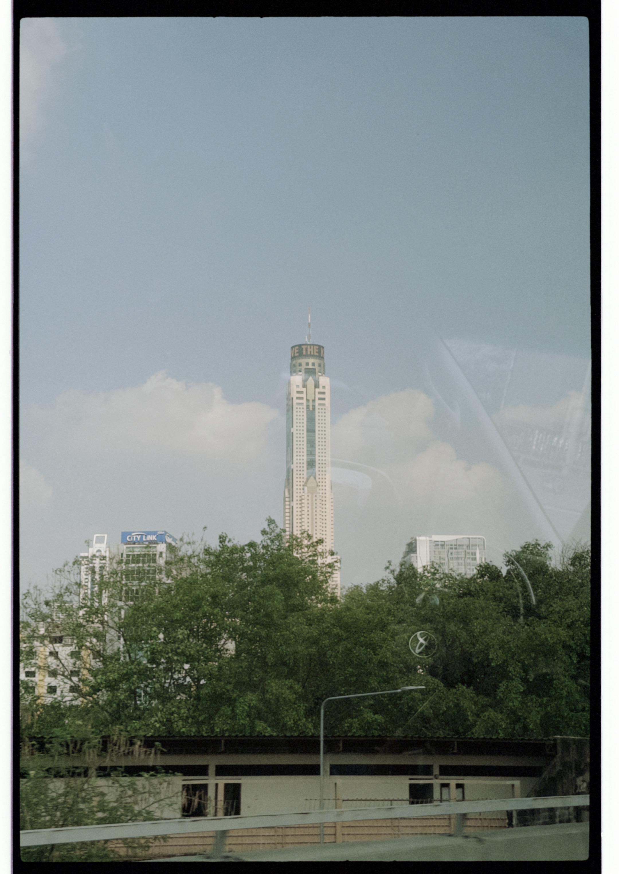 你们慢慢泼 我先出发一步