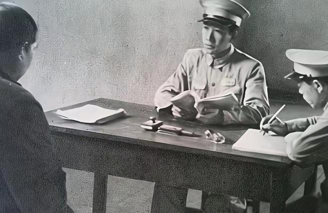 1949年，重庆解放后，杀害江姐的刽子手刘志钦人间蒸发，案件多日毫无进展，谁曾想