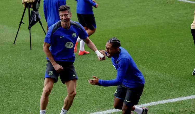 据记者Sique Rodriguez报道，莱万多夫斯基在此前拒绝了沙特的一份丰厚