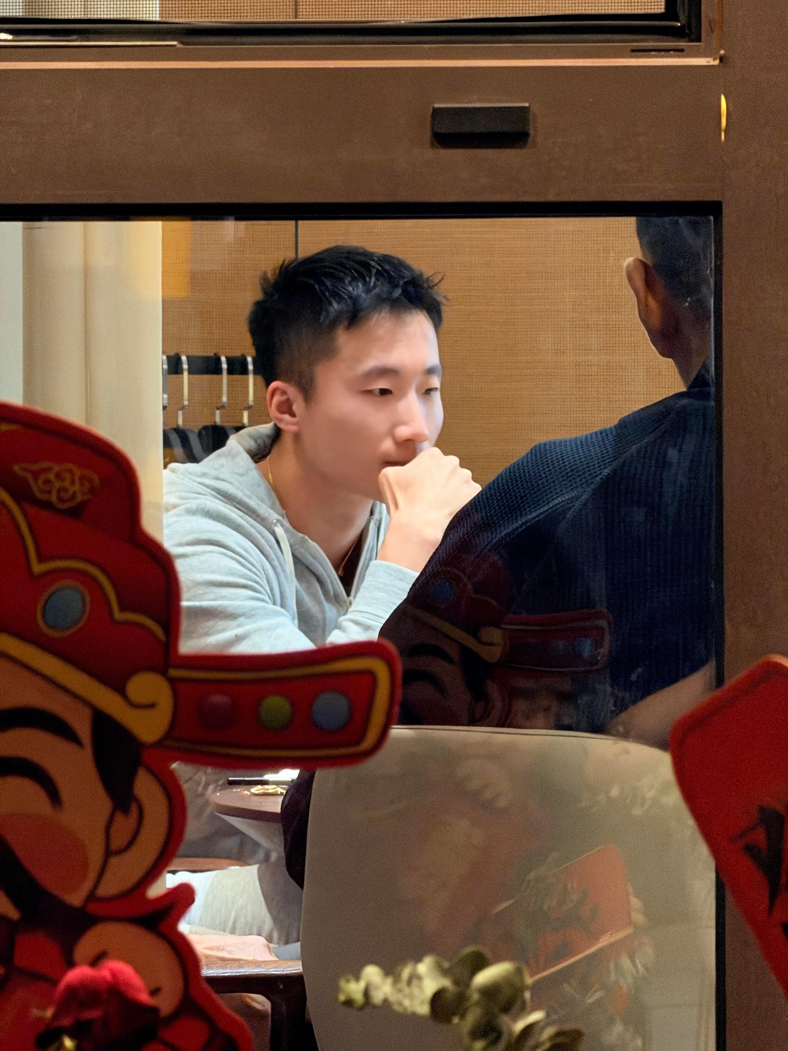 陆光祖在江苏被偶遇，阿祖真的要退役不打了吗？[泪][泪][泪]中国羽毛球队[超话