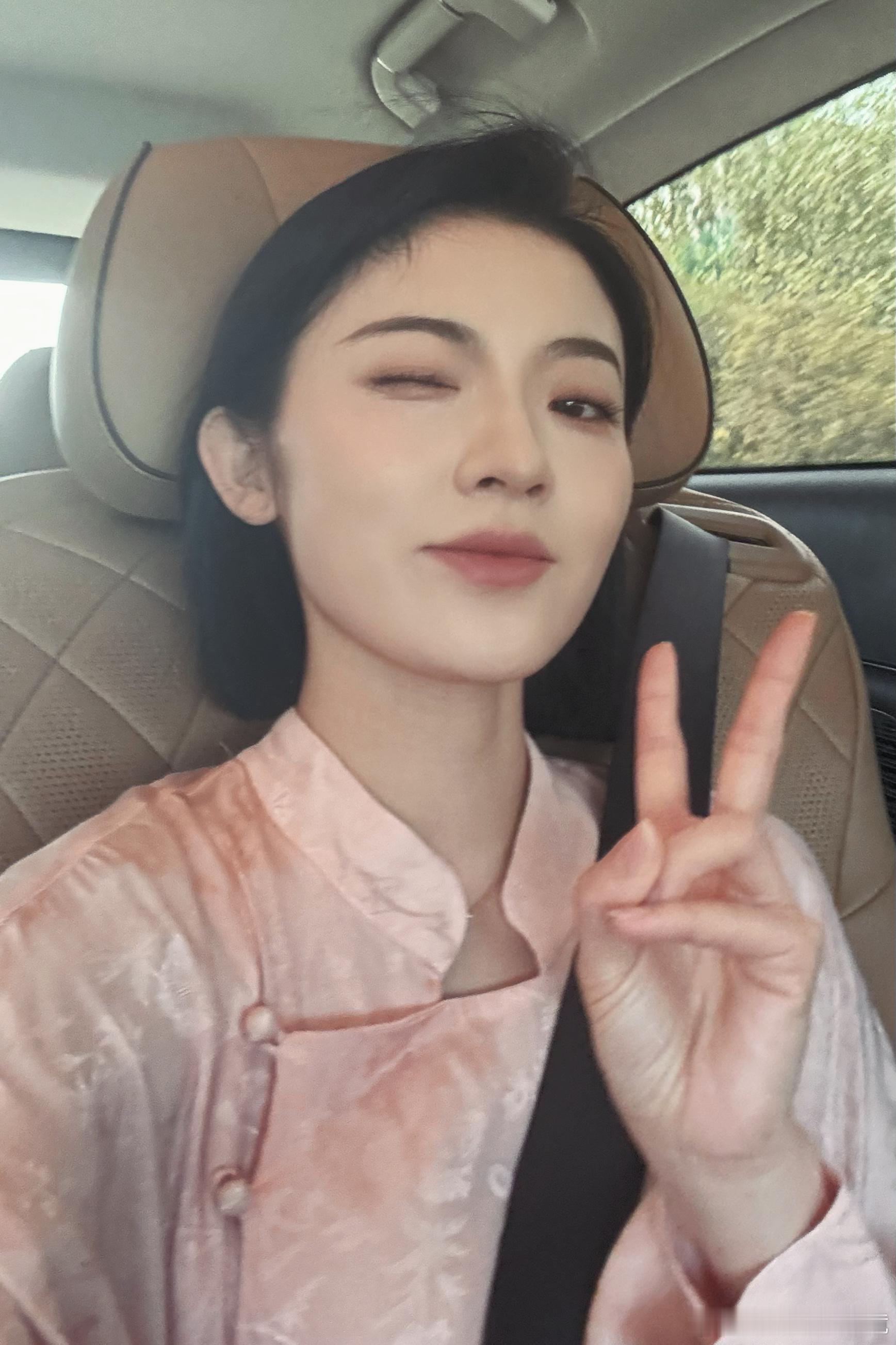 今天在西安拍了一辆百万豪车～没错就是你们昨天猜的仰望U8L！咱们之前《百万豪车全