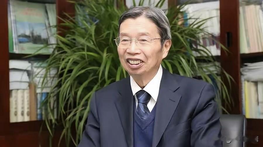 看了今年七一勋章的获得者里，竟然有一位已经去世的人，我一查他的资料，直接给我震惊