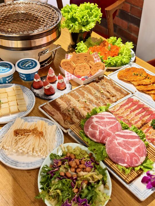 人气爆棚的泥炉烤肉！性价比真的高！