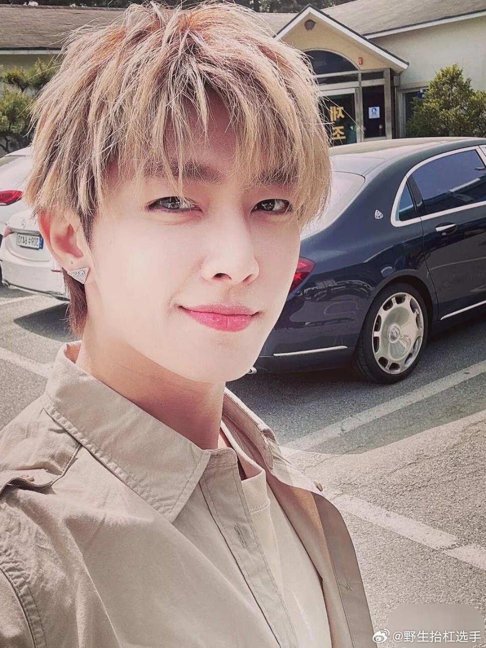 炎亚纶 那个怀孕是怎样炎亚纶一句灵魂发问，直接被网友花式接梗玩到停不下来，这届网