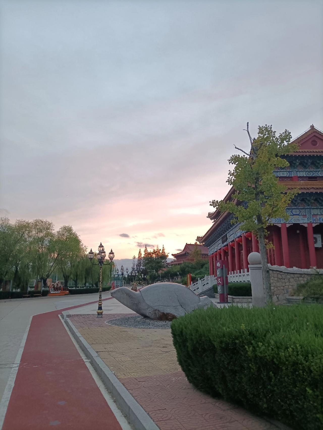 晚霞公园黄昏限定美好 黄昏漫步遇见的美景