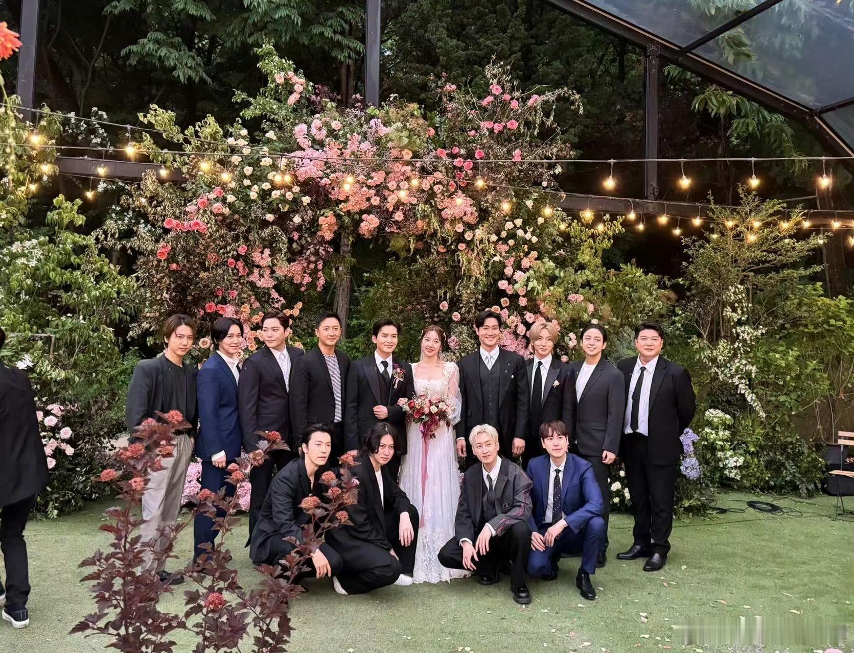 厉旭非公开婚礼，super junior 13人全员到齐！团粉幸福瞬间~ ​​​