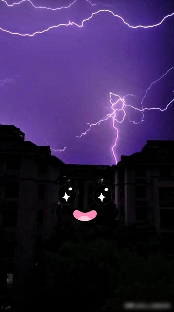 下午听完圈里透出来的风声，我这心里咯噔一下。

真不是网上瞎猜的什么例行摩擦，咱