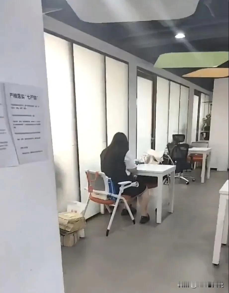 职场打工人一定要注意：其实领导并不关心你每天都在忙什么，干了多少活，领导关心的，