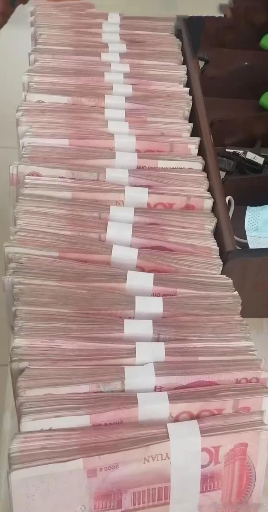 刷到莫无视，十二月偏财运[鼓掌][鼓掌] 