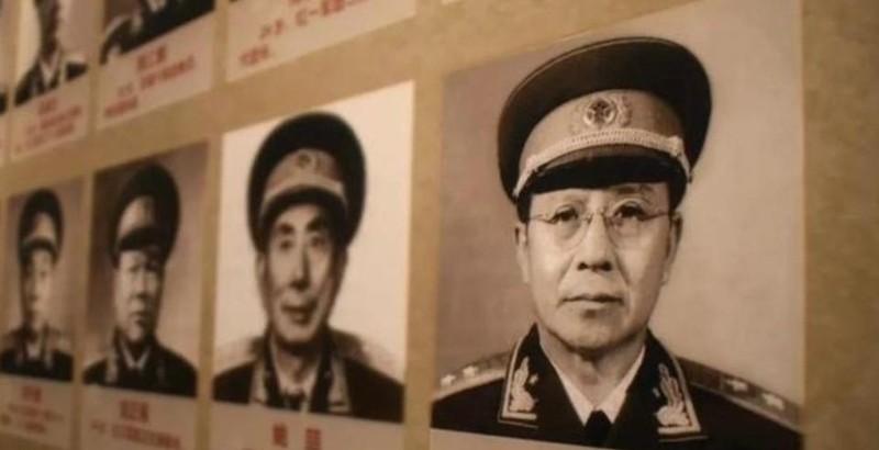 1955年授衔，作为总后勤部副部长兼卫生部长的贺诚却没有被授衔，也没有被授勋，这