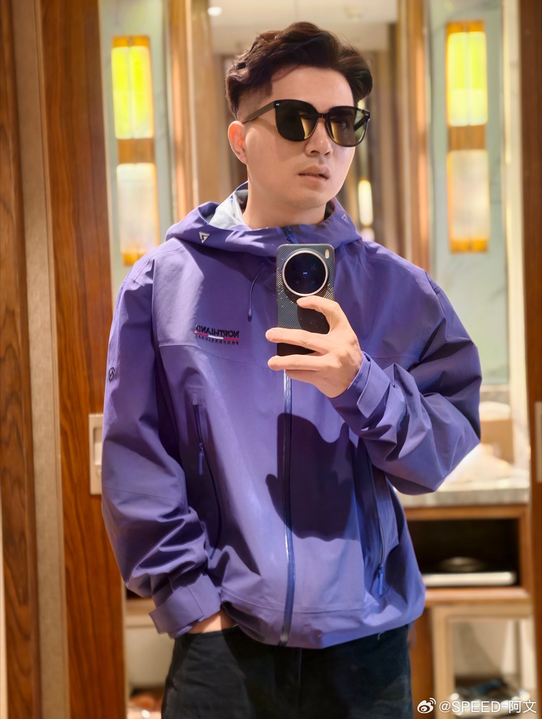 早啊，各位！今天周几了？是不是快放假了，出差都蒙了！