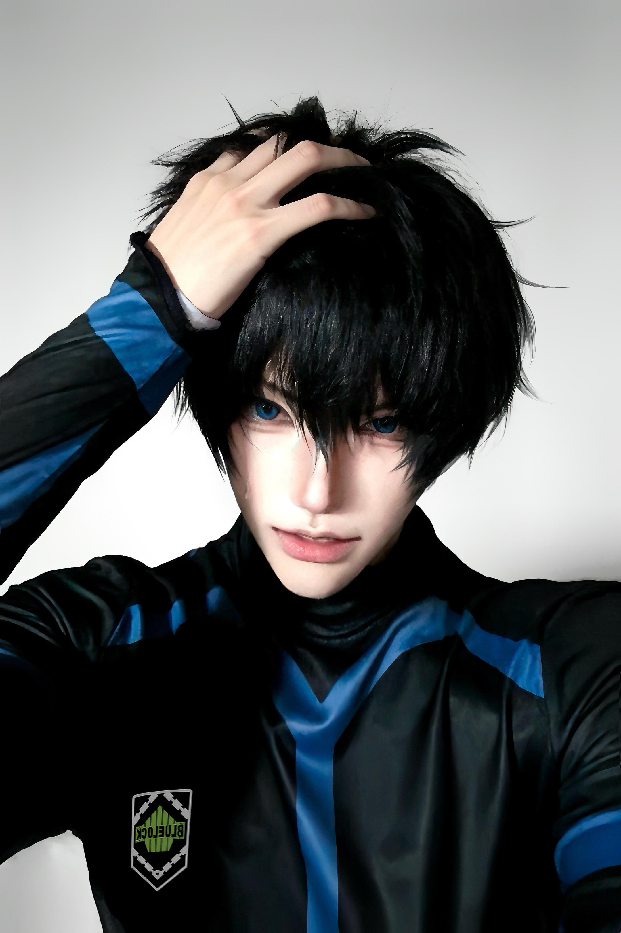 你刚刚提到了足球对吗。