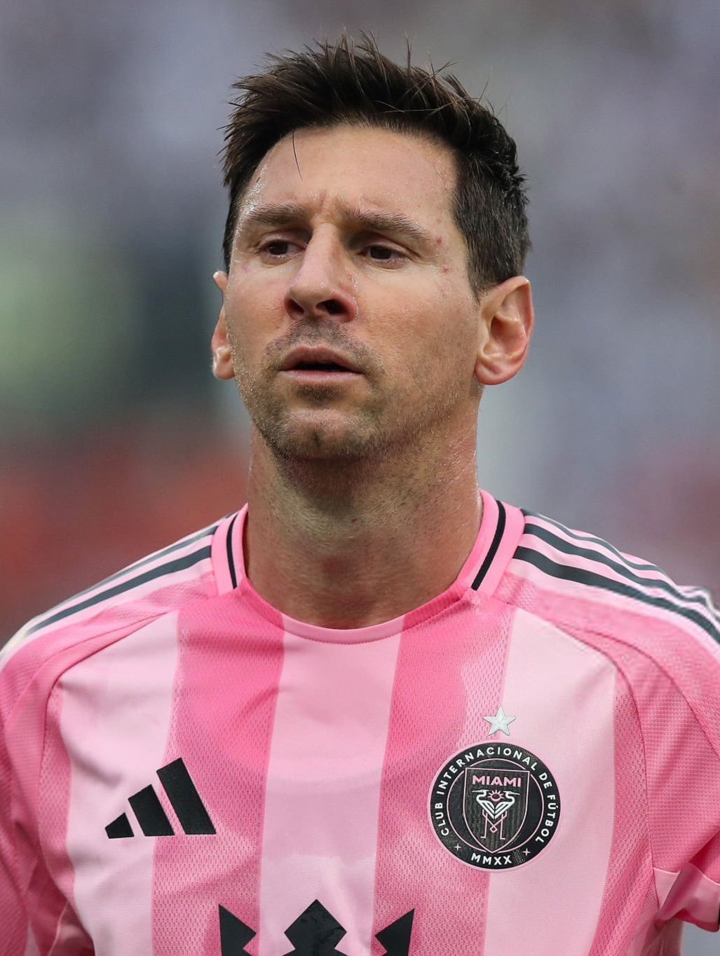 2026赛季主场球衣的队徽上是带⭐️的！！梅西梅西