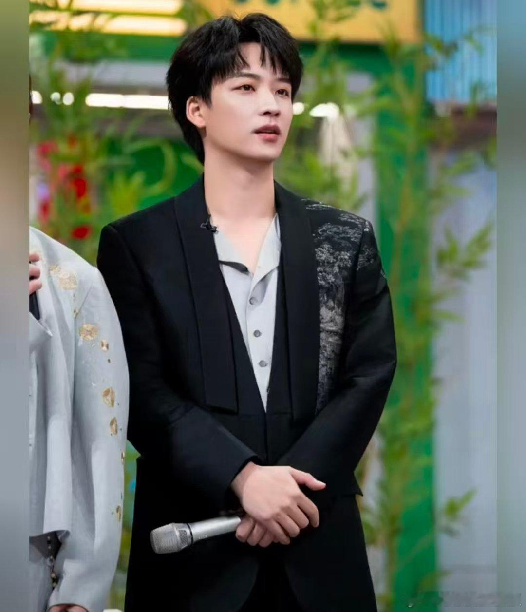 好六水龙吟专场四网收视第一你好星期六 实至名归的收视王者！好六《水龙吟》专场把I