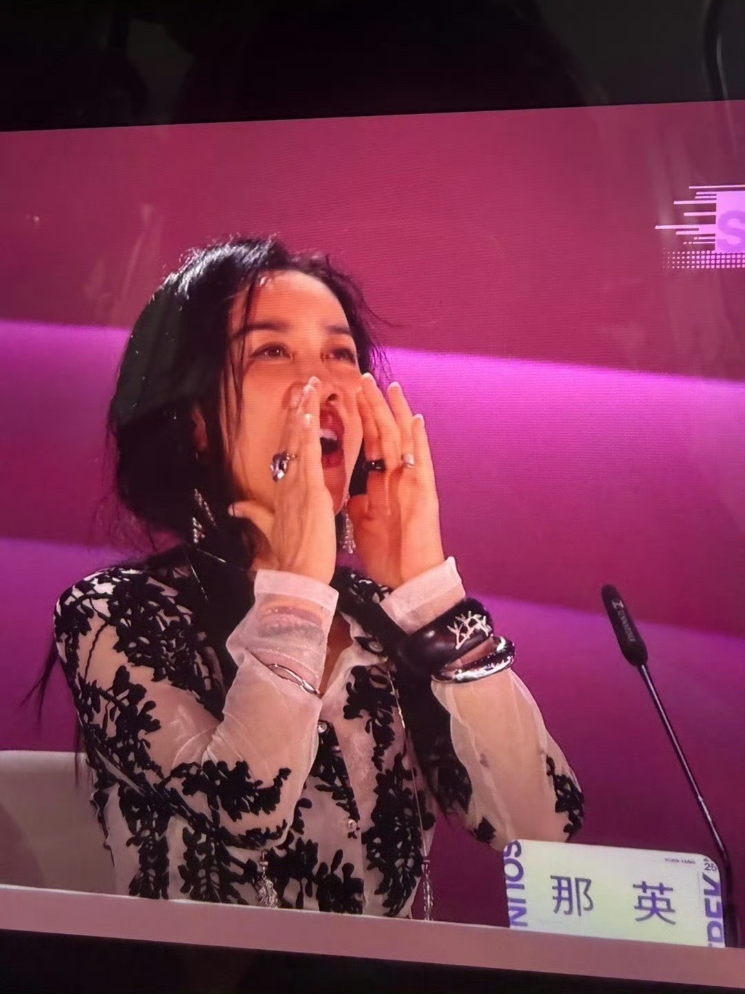 那英“不能让他走”名场面！爱才心切直接开麦，为实力选手较真的样子，不愧是内娱真性