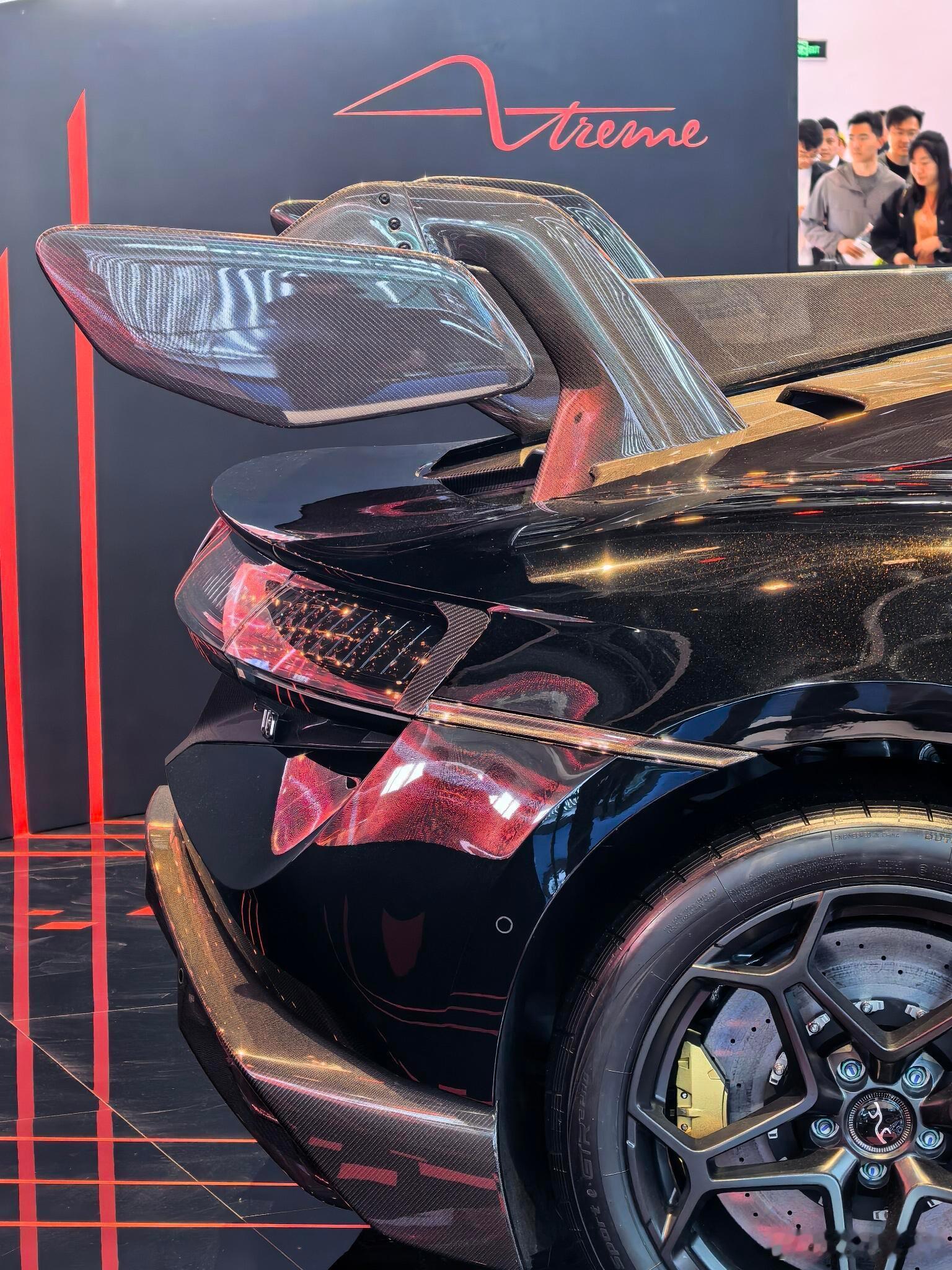 全球首台量产标准仰望U9Xtreme仰望U9X设计师方案亮相 破晓时刻仰望