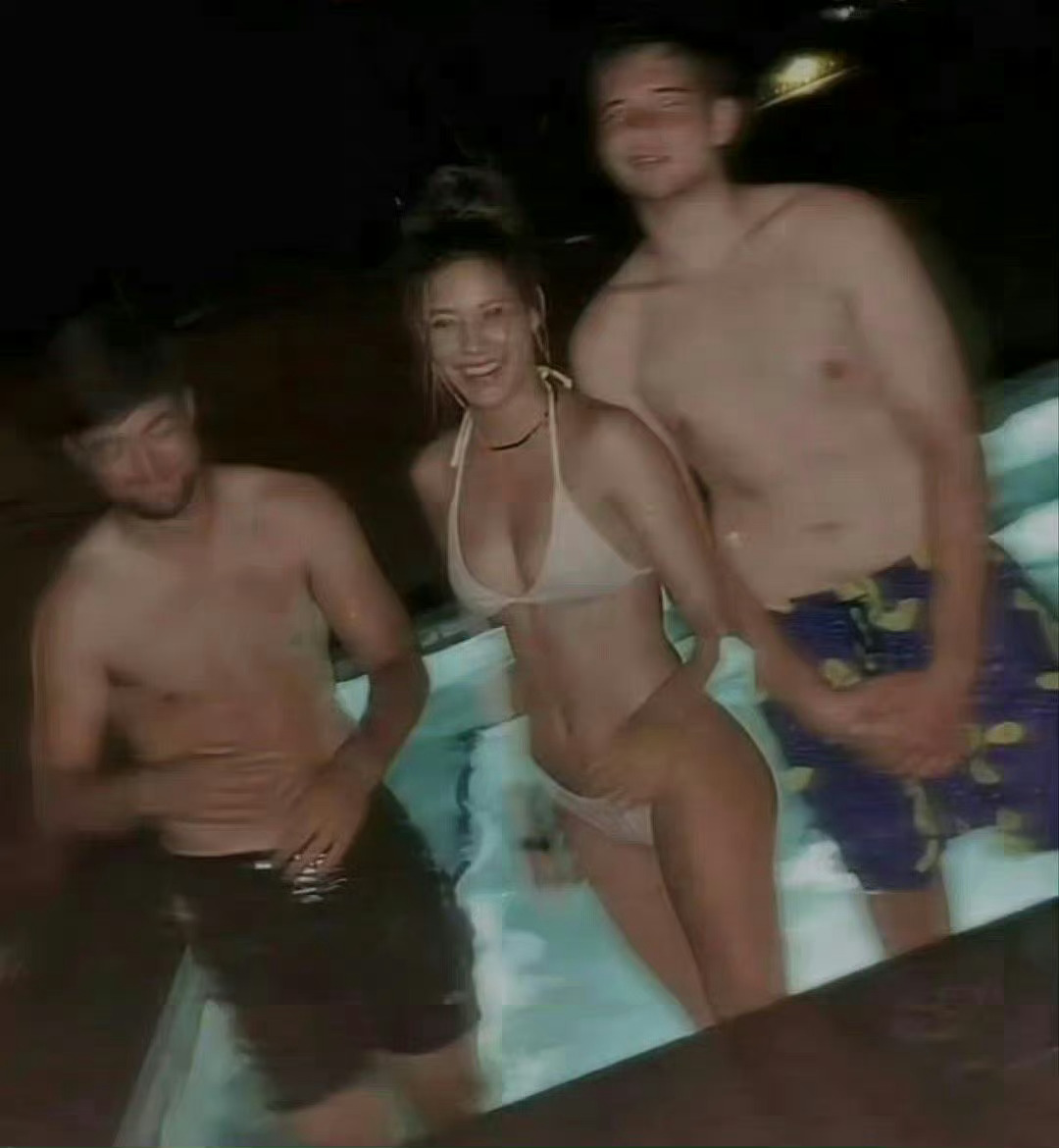 谷爱凌[舔屏] ​​​