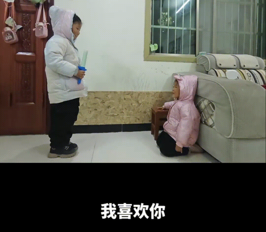 哈哈哈杨紫张晚意《长相思》，这股夭疯已经刮到小孩身上了，大人小孩都开始了模仿秀，