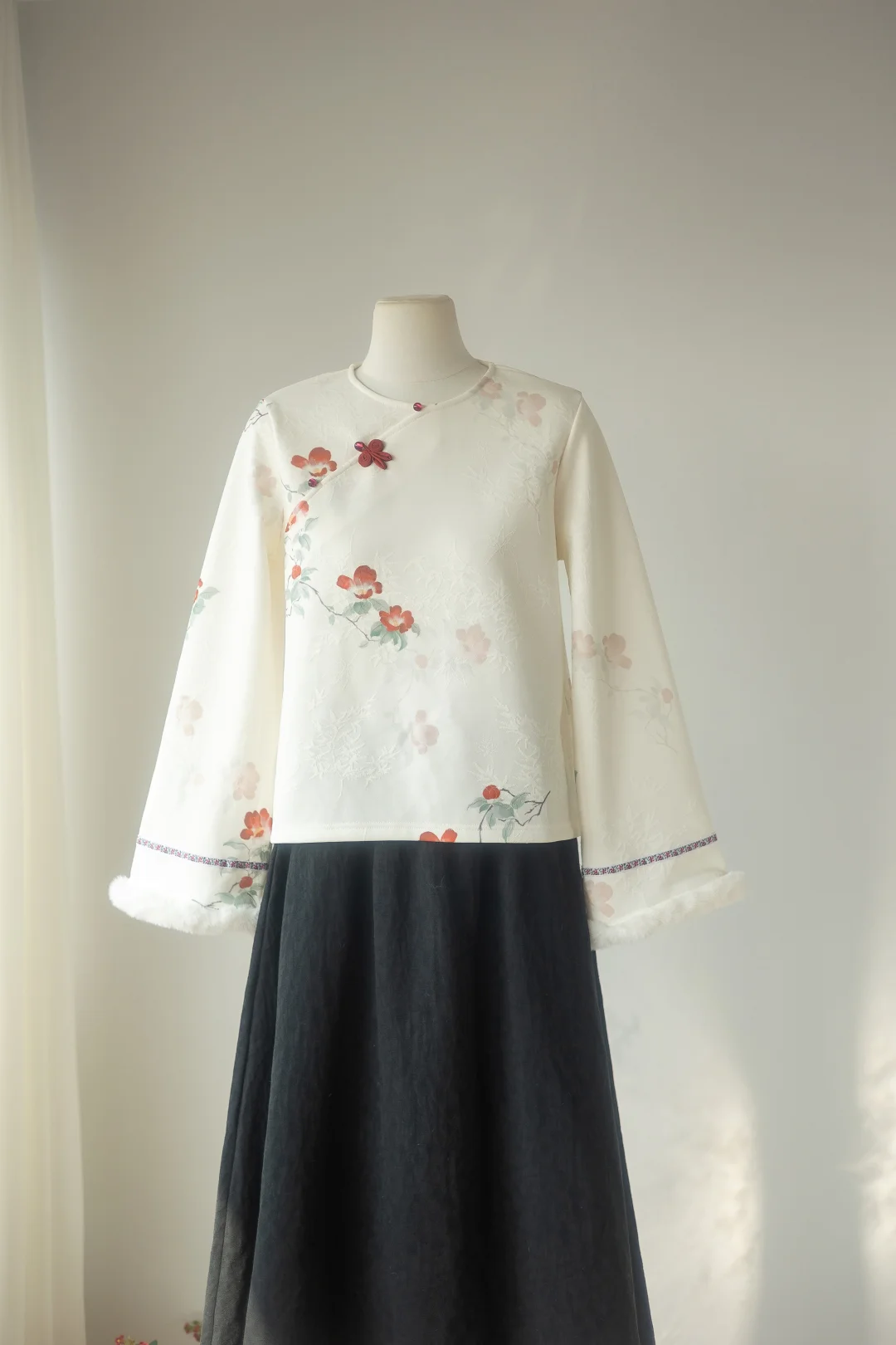 山茶花｜唯美的加绒上衣