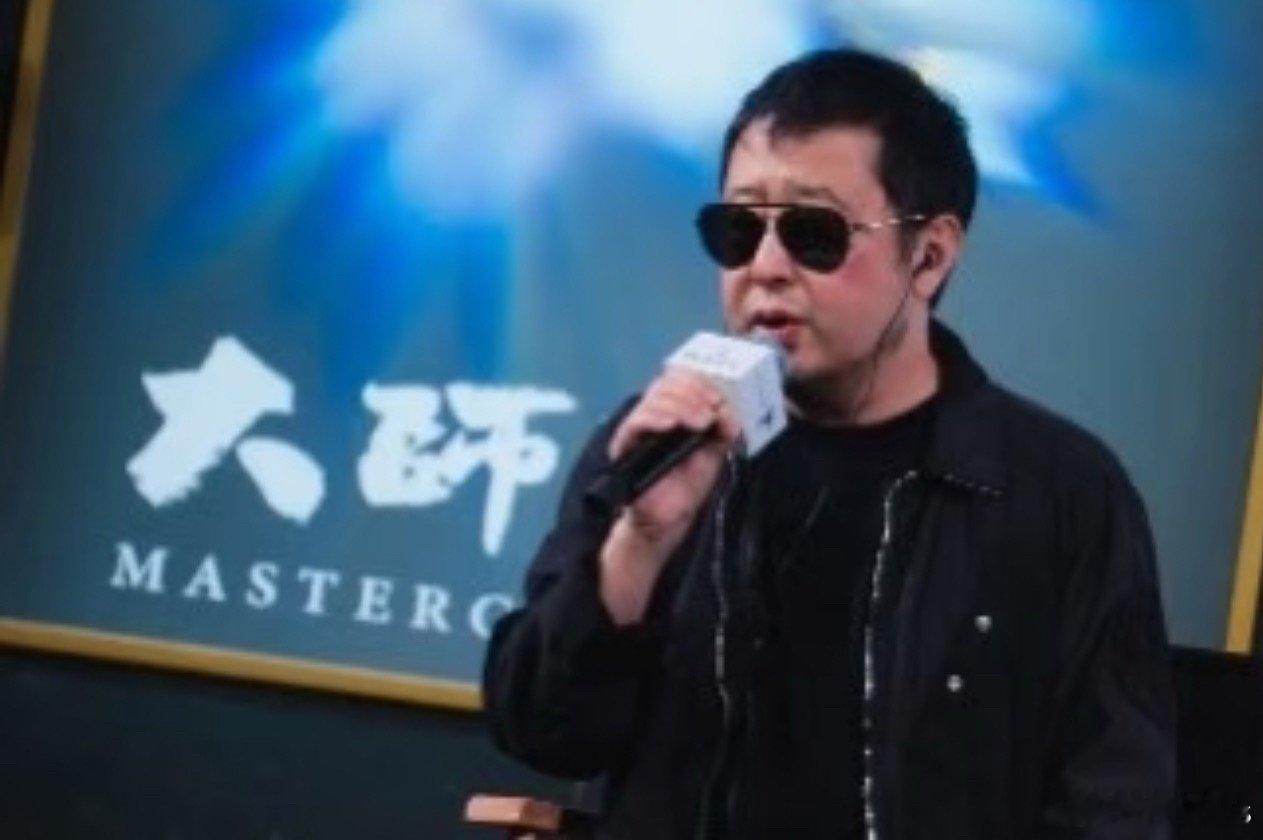 综艺报道：贾樟柯新片将于今年平遥电影节后开机贾樟柯的剧情长片项目仍在按计划进行，