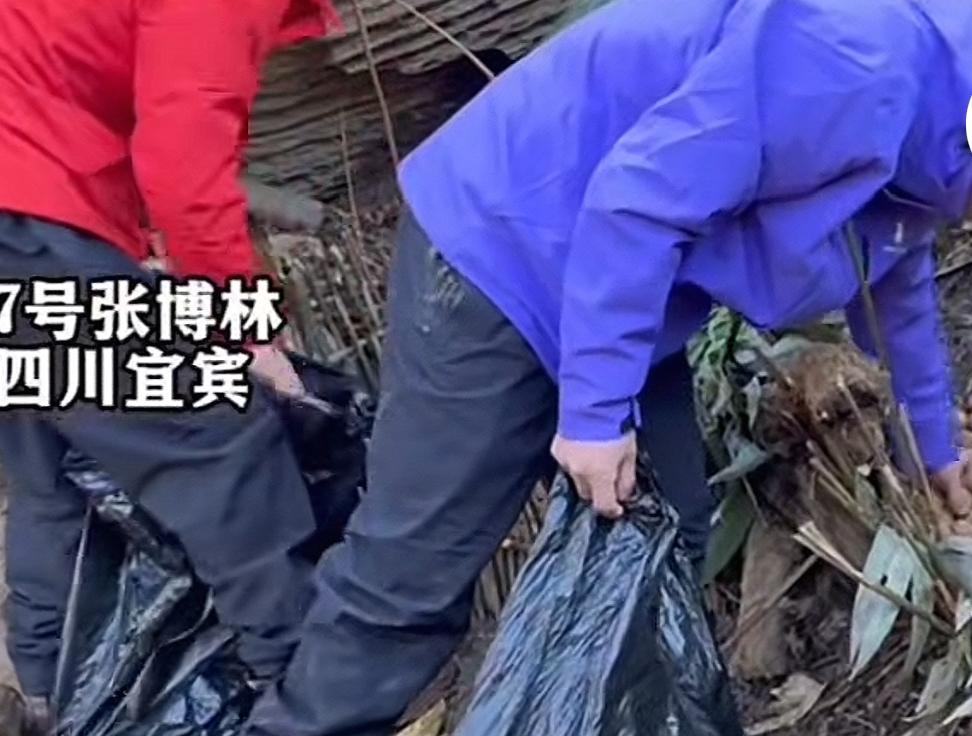 林北“鸡贼”起来，简直不敢相信原来还可以这样玩？
休整的第一天，林北带着女友去看