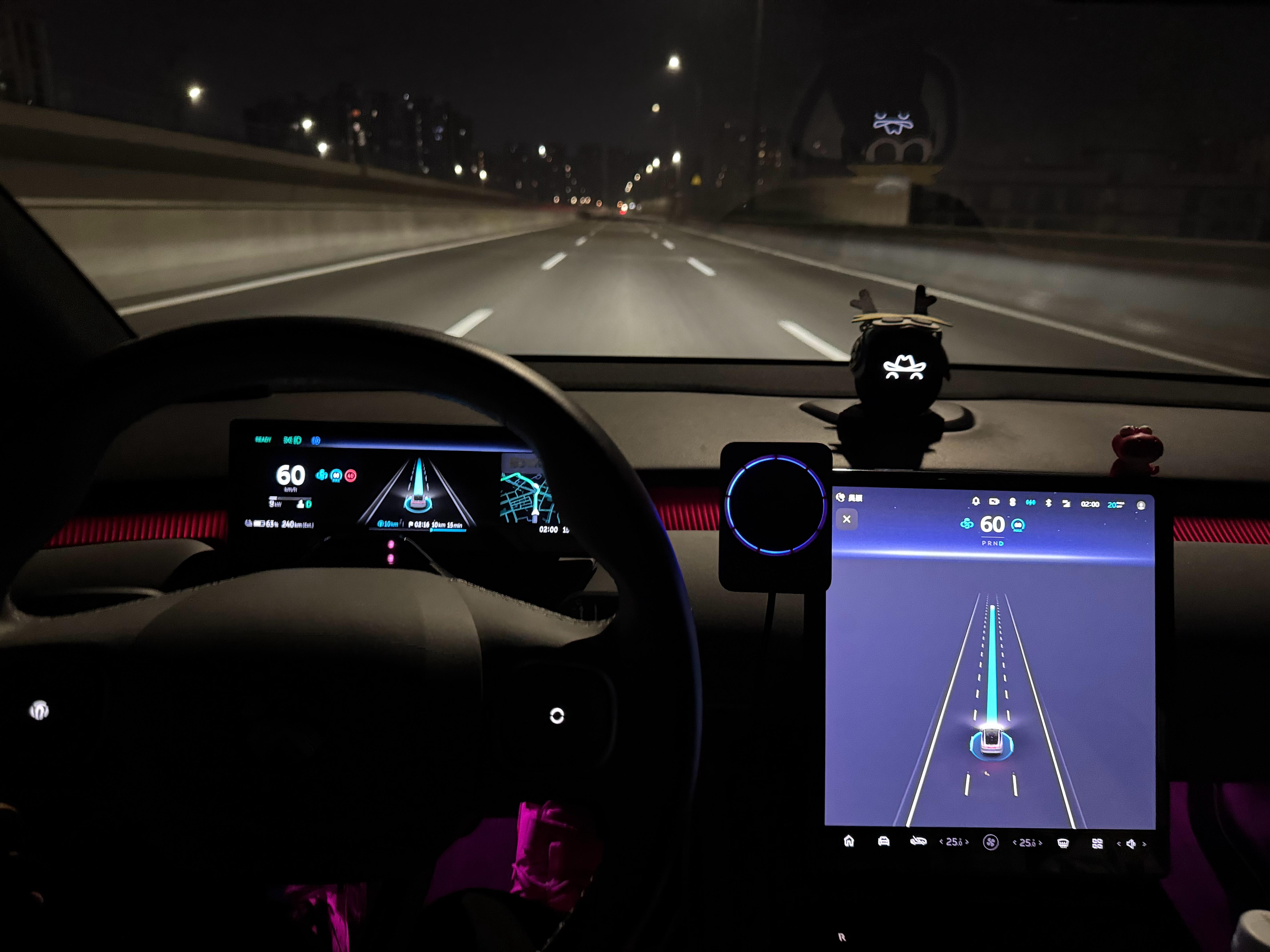 蔚来的智驾是按照原定计划来走的，不多也不少。根基是安全，上层是体验，再上层是生态